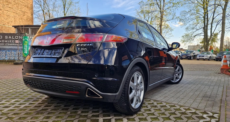 Honda Civic cena 24900 przebieg: 172312, rok produkcji 2008 z Sosnowiec małe 631
